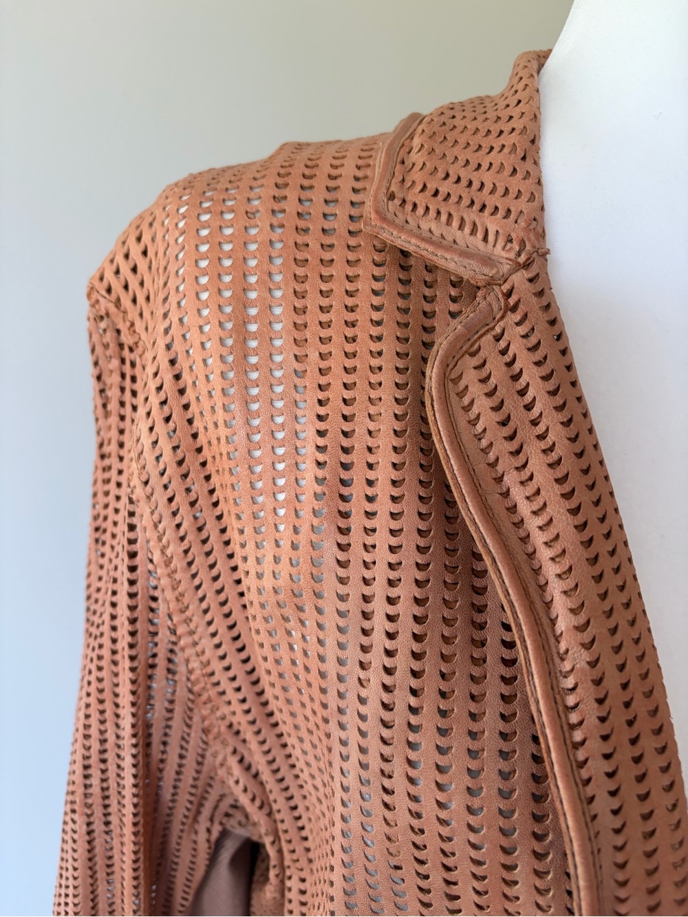 Jakett NY perforated brown leather jacket women’s large Great condition